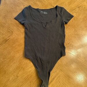 Aerie Bodysuit XS TP Washout Grey Black Color